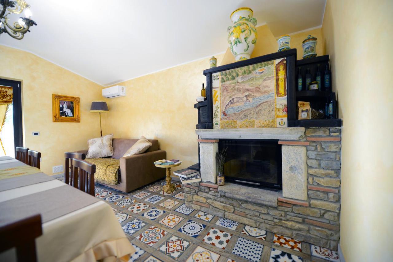 Domus Ansantica Villa Villamaina Kültér fotó